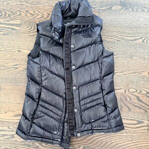 Women's North Face 700 Black Puffer Vest